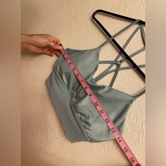 ALO Yoga bra - Picture 6 of 10